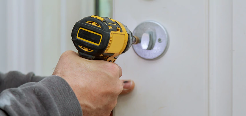 Street Locksmith For Smart Lock Repair in Ripon, CA